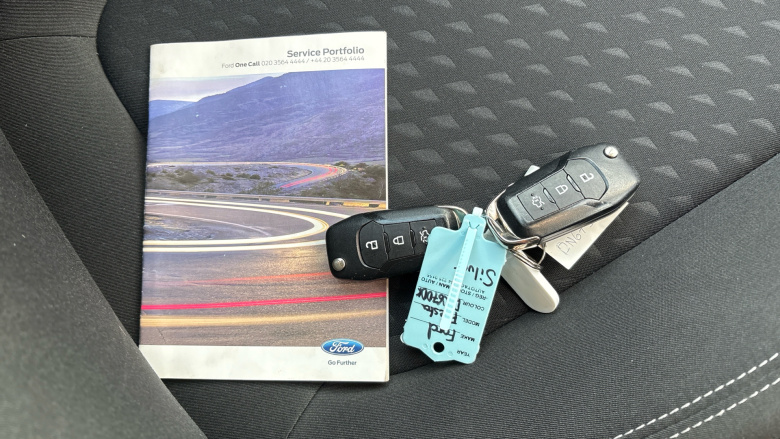 Ford Fiesta 1.1 Zetec 5dr Petrol Hatchback